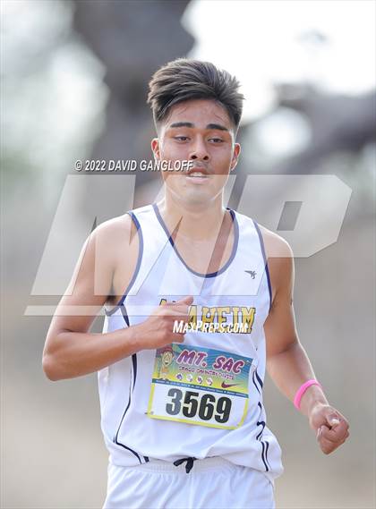 Thumbnail 1 in Mt SAC Invitational (Division 1 - Race 72) photogallery.