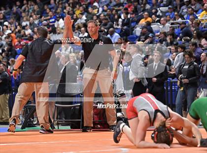 Thumbnail 1 in UIL State Championships - 5A 110lb Final photogallery.