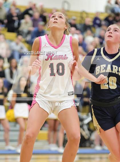 Thumbnail 3 in Palmer Ridge @ Green Mountain (CHSAA 5A Sweet 16) photogallery.