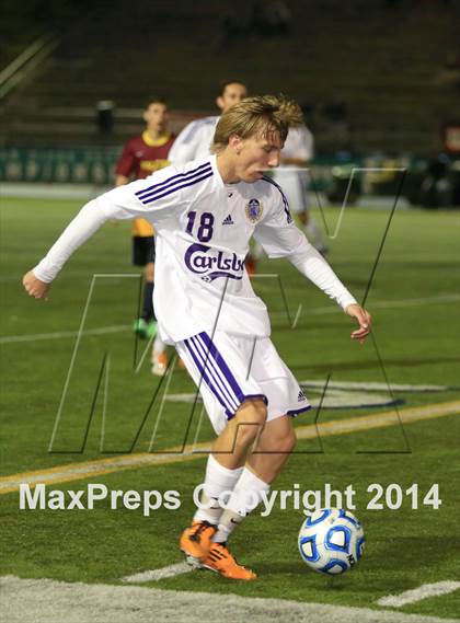 Thumbnail 3 in Carlsbad vs. Torrey Pines (CIF SDS Open Division Final) photogallery.