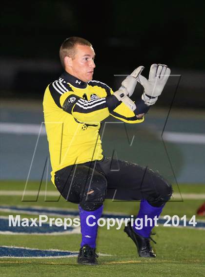 Thumbnail 2 in Carlsbad vs. Torrey Pines (CIF SDS Open Division Final) photogallery.