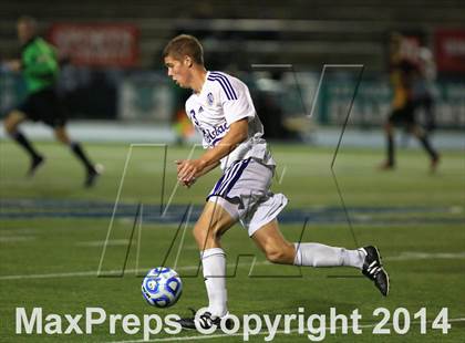 Thumbnail 2 in Carlsbad vs. Torrey Pines (CIF SDS Open Division Final) photogallery.