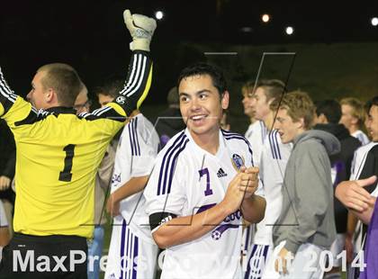 Thumbnail 2 in Carlsbad vs. Torrey Pines (CIF SDS Open Division Final) photogallery.