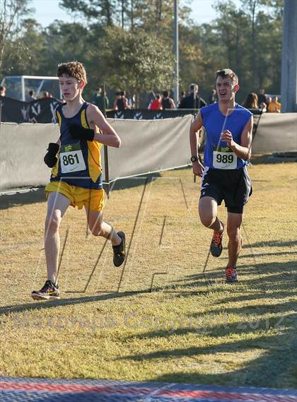 Thumbnail 1 in Nike Cross South photogallery.