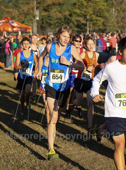 Thumbnail 1 in Nike Cross South photogallery.