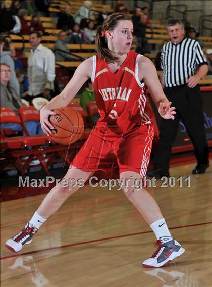 Thumbnail 2 in Orange Lutheran vs. Edison (Nike Extravaganza) photogallery.