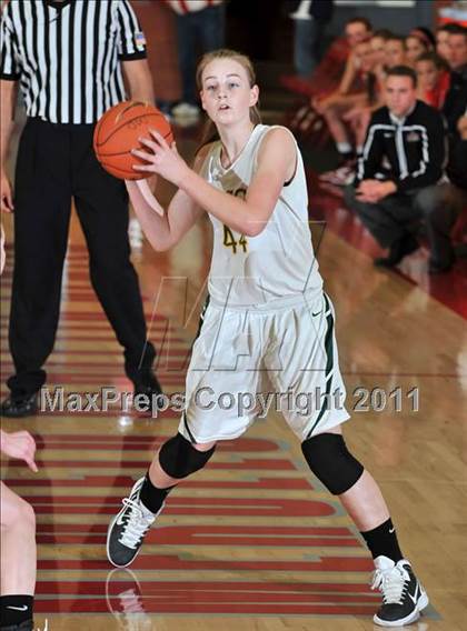 Thumbnail 3 in Orange Lutheran vs. Edison (Nike Extravaganza) photogallery.