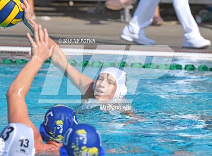 Thumbnail 2 in Grossmont vs La Jolla (CIF D2 SDS Regional) photogallery.