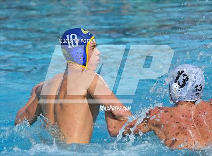 Thumbnail 2 in Grossmont vs La Jolla (CIF D2 SDS Regional) photogallery.