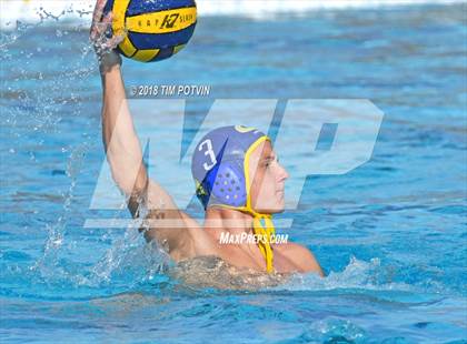 Thumbnail 3 in Grossmont vs La Jolla (CIF D2 SDS Regional) photogallery.