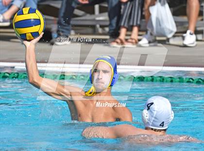 Thumbnail 1 in Grossmont vs La Jolla (CIF D2 SDS Regional) photogallery.