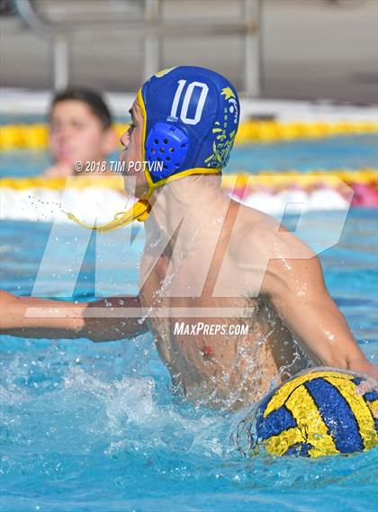 Thumbnail 1 in Grossmont vs La Jolla (CIF D2 SDS Regional) photogallery.