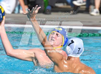 Thumbnail 1 in Grossmont vs La Jolla (CIF D2 SDS Regional) photogallery.