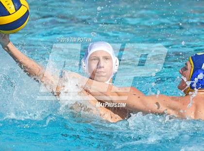 Thumbnail 2 in Grossmont vs La Jolla (CIF D2 SDS Regional) photogallery.