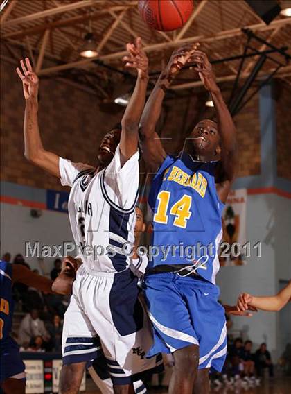 Thumbnail 2 in Montclair Prep vs. St. Bernard (CIF SS Playoffs) photogallery.