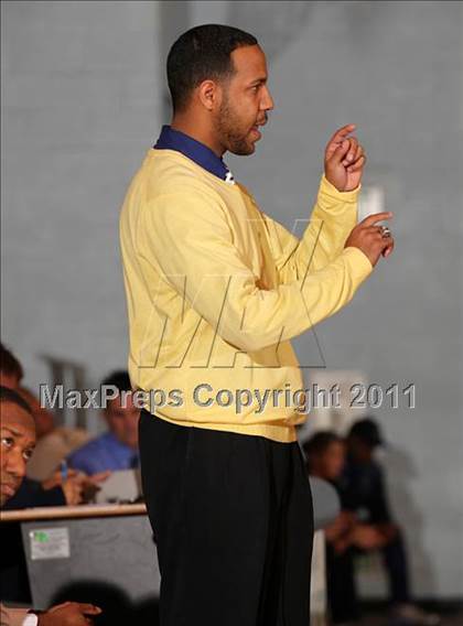 Thumbnail 3 in Montclair Prep vs. St. Bernard (CIF SS Playoffs) photogallery.