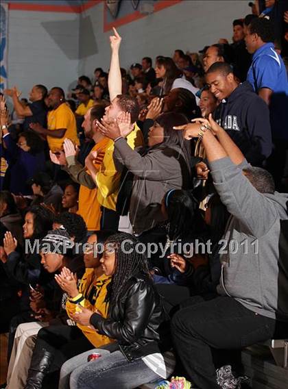 Thumbnail 3 in Montclair Prep vs. St. Bernard (CIF SS Playoffs) photogallery.