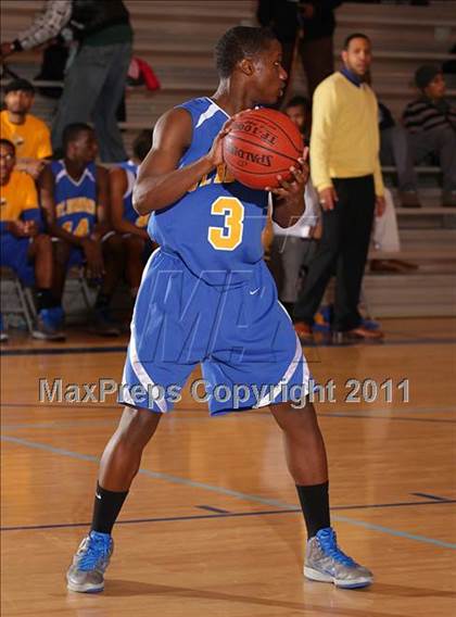 Thumbnail 2 in Montclair Prep vs. St. Bernard (CIF SS Playoffs) photogallery.