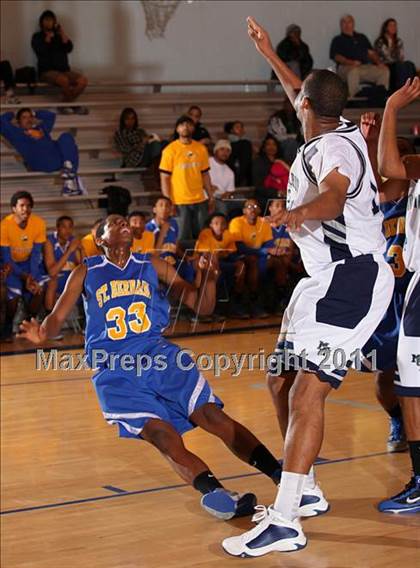 Thumbnail 2 in Montclair Prep vs. St. Bernard (CIF SS Playoffs) photogallery.