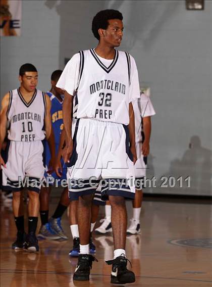 Thumbnail 1 in Montclair Prep vs. St. Bernard (CIF SS Playoffs) photogallery.