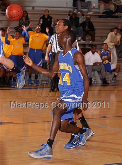 Thumbnail 1 in Montclair Prep vs. St. Bernard (CIF SS Playoffs) photogallery.