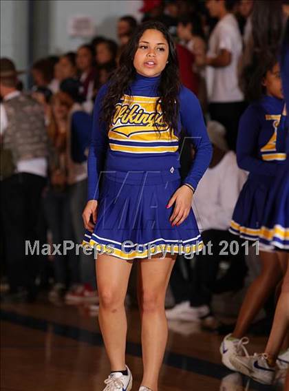 Thumbnail 2 in Montclair Prep vs. St. Bernard (CIF SS Playoffs) photogallery.