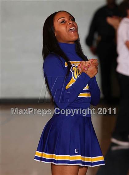 Thumbnail 1 in Montclair Prep vs. St. Bernard (CIF SS Playoffs) photogallery.