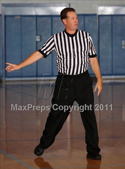 Thumbnail 3 in Montclair Prep vs. St. Bernard (CIF SS Playoffs) photogallery.