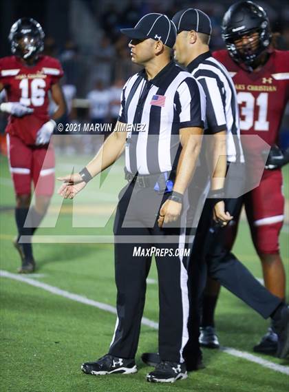 Thumbnail 1 in Oaks Christian vs Sierra Canyon photogallery.