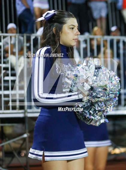 Thumbnail 1 in Oaks Christian vs Sierra Canyon photogallery.