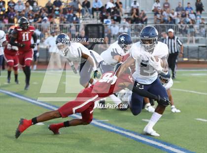 Thumbnail 3 in Oaks Christian vs Sierra Canyon photogallery.