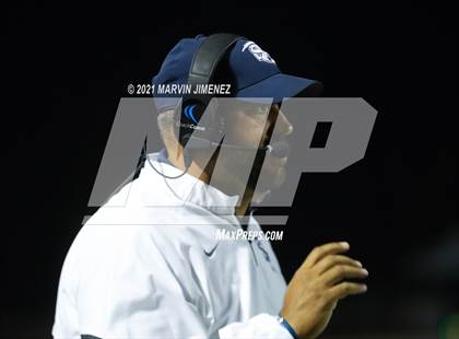 Thumbnail 3 in Oaks Christian vs Sierra Canyon photogallery.