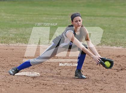 Thumbnail 3 in Putnam @ Killingly photogallery.