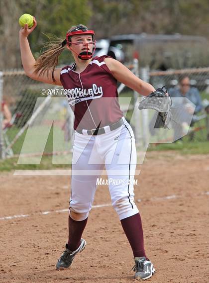 Thumbnail 3 in Putnam @ Killingly photogallery.