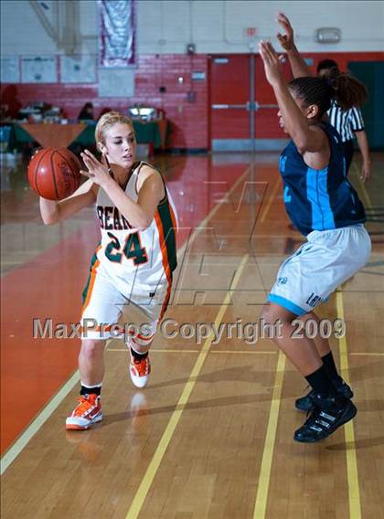 Thumbnail 3 in Ramona @ Poly (Lady Bears Holiday Classic) photogallery.