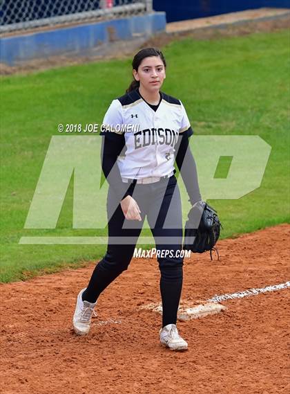Thumbnail 3 in Cigarroa vs Edison [Thomas A.] (SAISD Softball Tournament) photogallery.