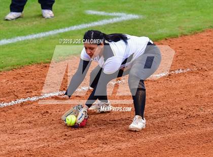 Thumbnail 3 in Cigarroa vs Edison [Thomas A.] (SAISD Softball Tournament) photogallery.