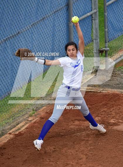 Thumbnail 3 in Cigarroa vs Edison [Thomas A.] (SAISD Softball Tournament) photogallery.