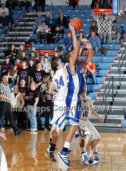 Thumbnail 1 in Auburn @ Riverton photogallery.