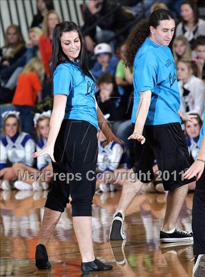 Thumbnail 1 in Auburn @ Riverton photogallery.
