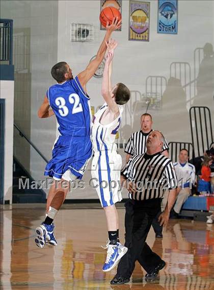 Thumbnail 1 in Auburn @ Riverton photogallery.