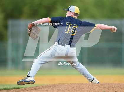 Thumbnail 2 in Moorestown Friends @ Florence Township Memorial photogallery.