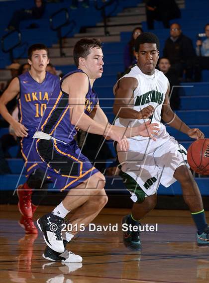 Thumbnail 3 in Ukiah vs. Rodriguez (Les Curry Invitational) photogallery.