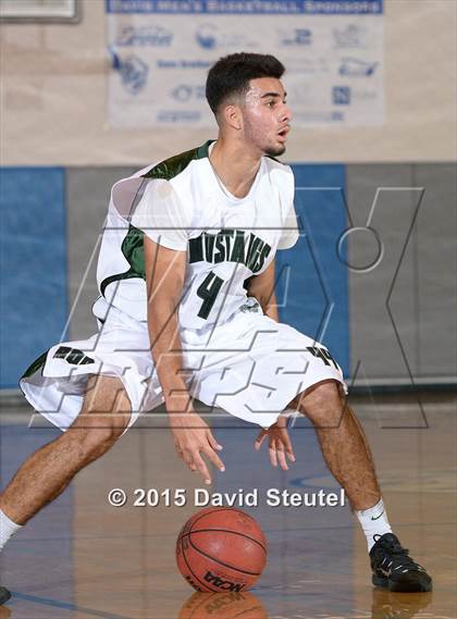 Thumbnail 2 in Ukiah vs. Rodriguez (Les Curry Invitational) photogallery.