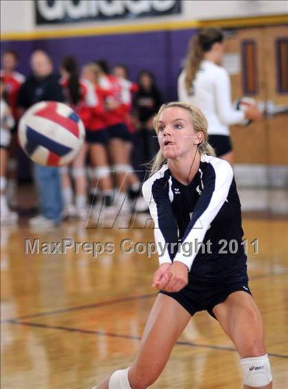 Thumbnail 2 in Coronado vs. La Costa Canyon (Durango Fall Classic) photogallery.