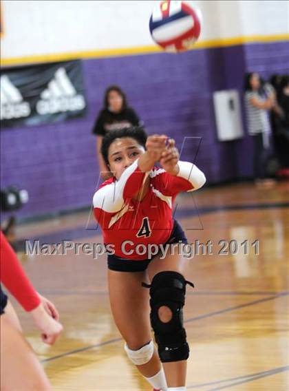 Thumbnail 2 in Coronado vs. La Costa Canyon (Durango Fall Classic) photogallery.