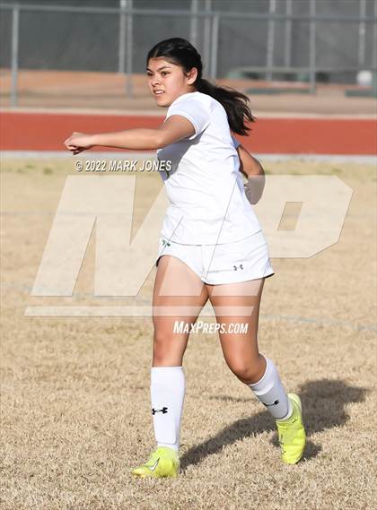Thumbnail 3 in Yuma Catholic @ Bourgade Catholic photogallery.