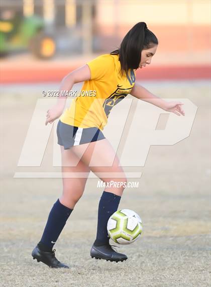 Thumbnail 3 in Yuma Catholic @ Bourgade Catholic photogallery.
