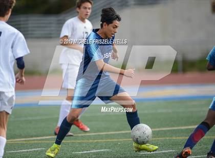 Thumbnail 3 in Madison vs. Steele Canyon (Grossmont Holiday Tournament) photogallery.