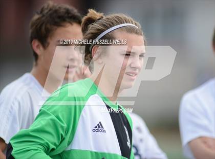 Thumbnail 3 in Madison vs. Steele Canyon (Grossmont Holiday Tournament) photogallery.